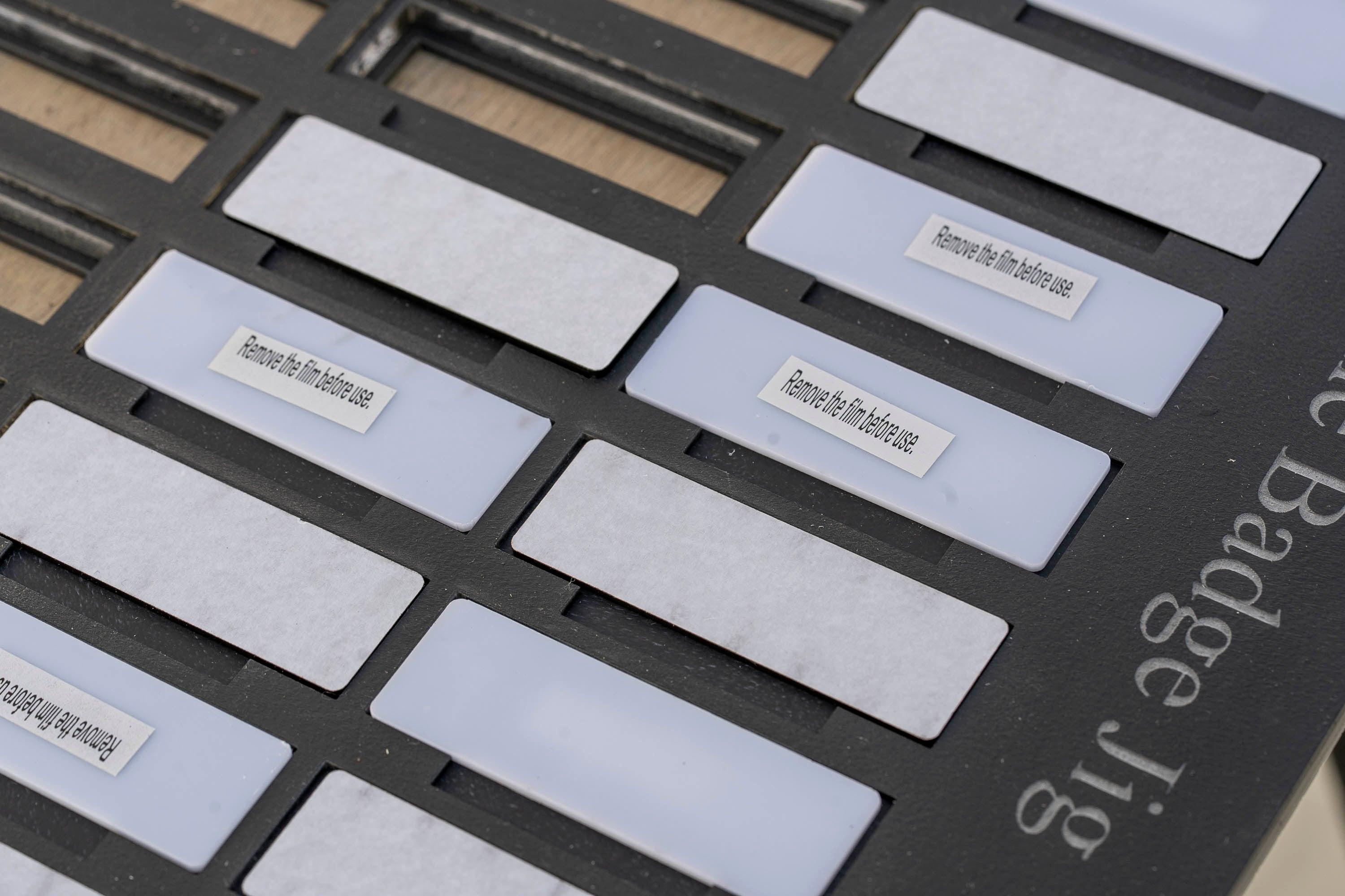 Name Badge Printing Jig for Roland VersaOBJECT MO-240 Flatbed Printer with PDF Template (3" x 1")